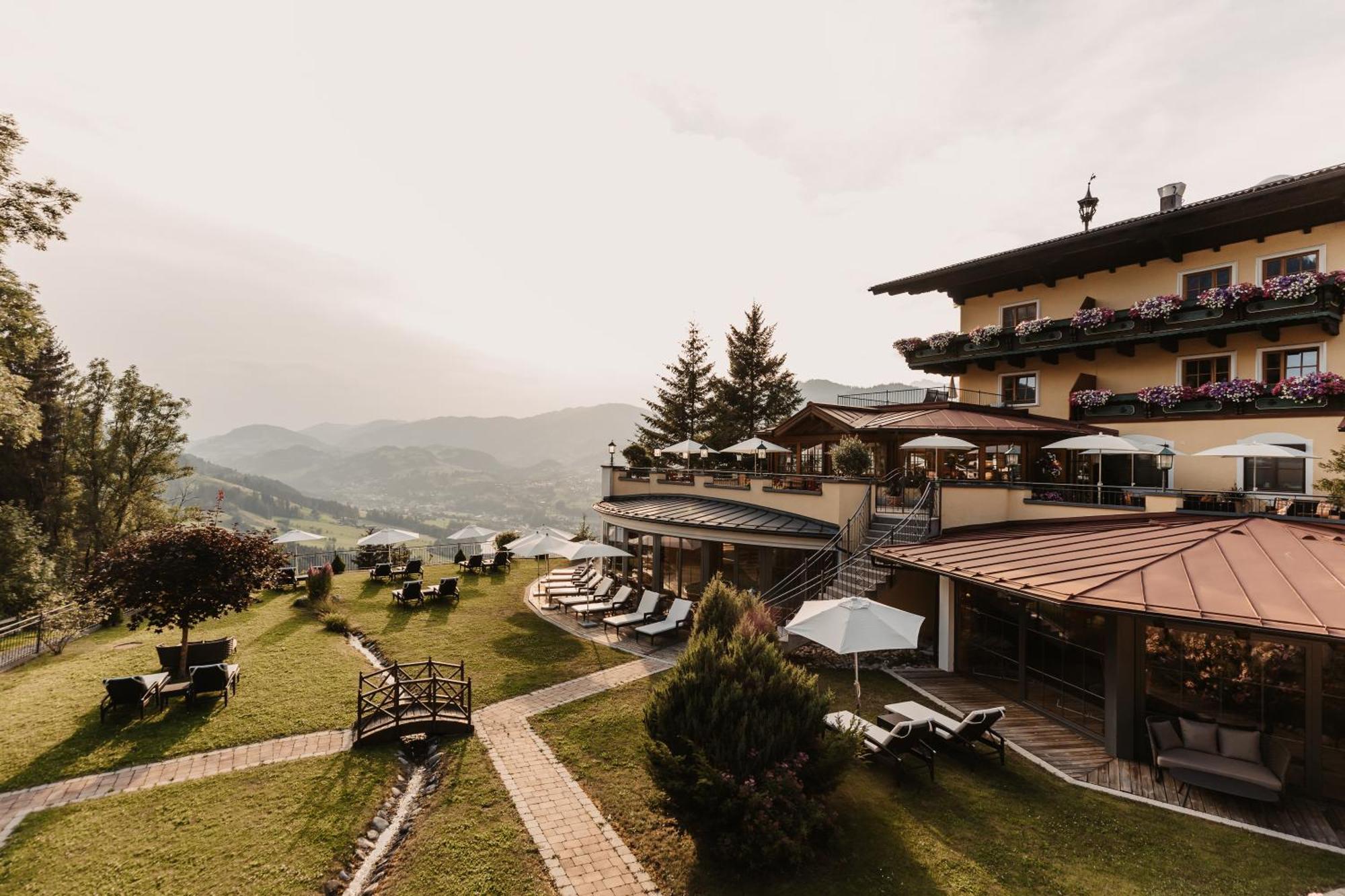 Gut Berg Naturhotel ザンクト・ヨーハン・イム・ポンガウ エクステリア 写真