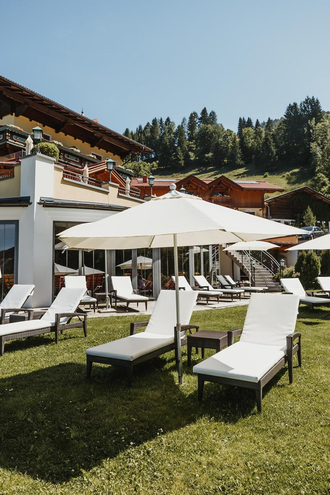 Gut Berg Naturhotel ザンクト・ヨーハン・イム・ポンガウ エクステリア 写真